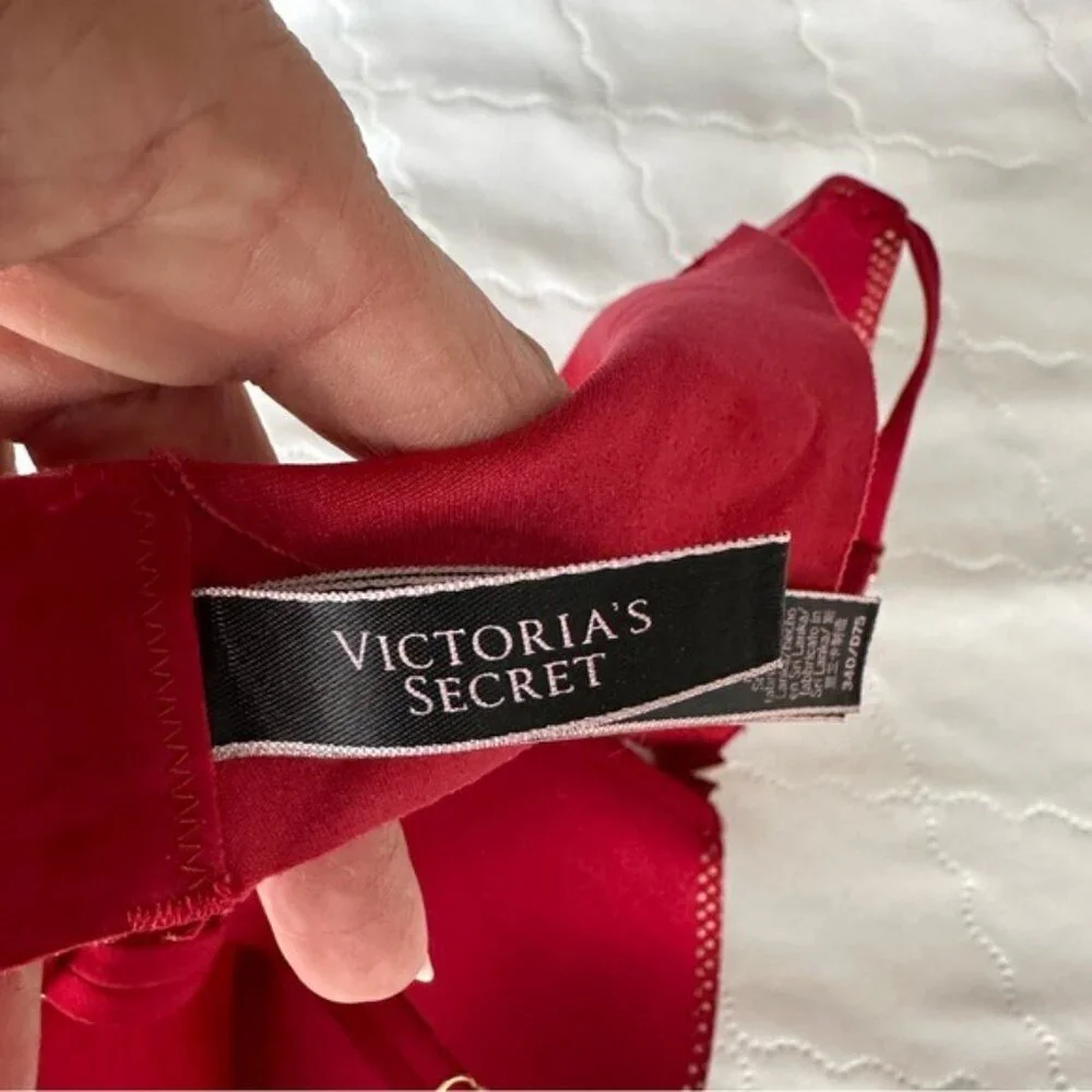 Victoria’s Secret Push-Up Bra 34D Red with Gold Dot Embellishment | Glam & Sexy - Picture 5 of 6